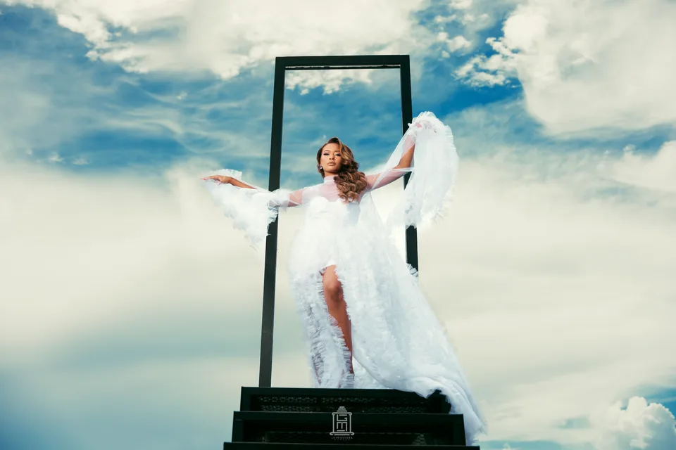 Weddings by the Marquis — look 2